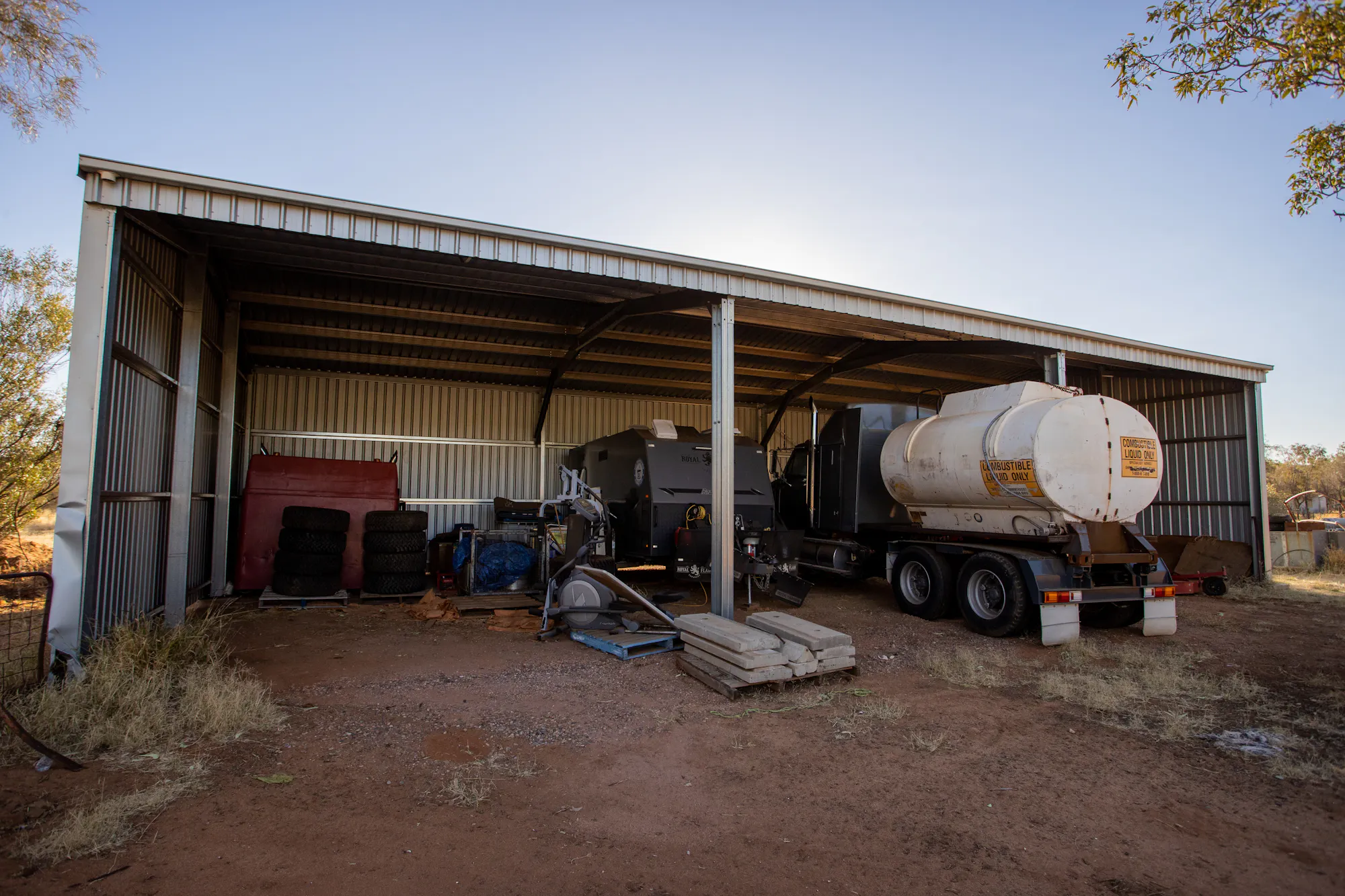 Open Bay Farm Storage